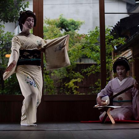 ไฮแอท เซ็นทริก คานาซาวะ Hotel คานาซาว่า ภายนอก รูปภาพ A scene from a traditional Japanese dance