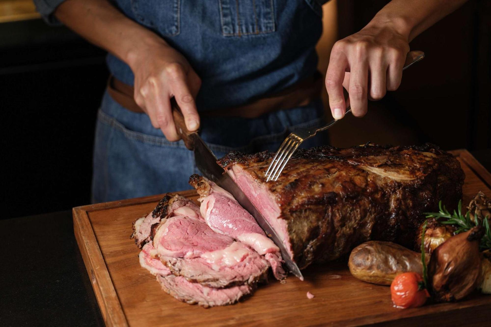 ไฮแอท เซ็นทริก คานาซาวะ Hotel คานาซาว่า ภายนอก รูปภาพ Slicing a roast