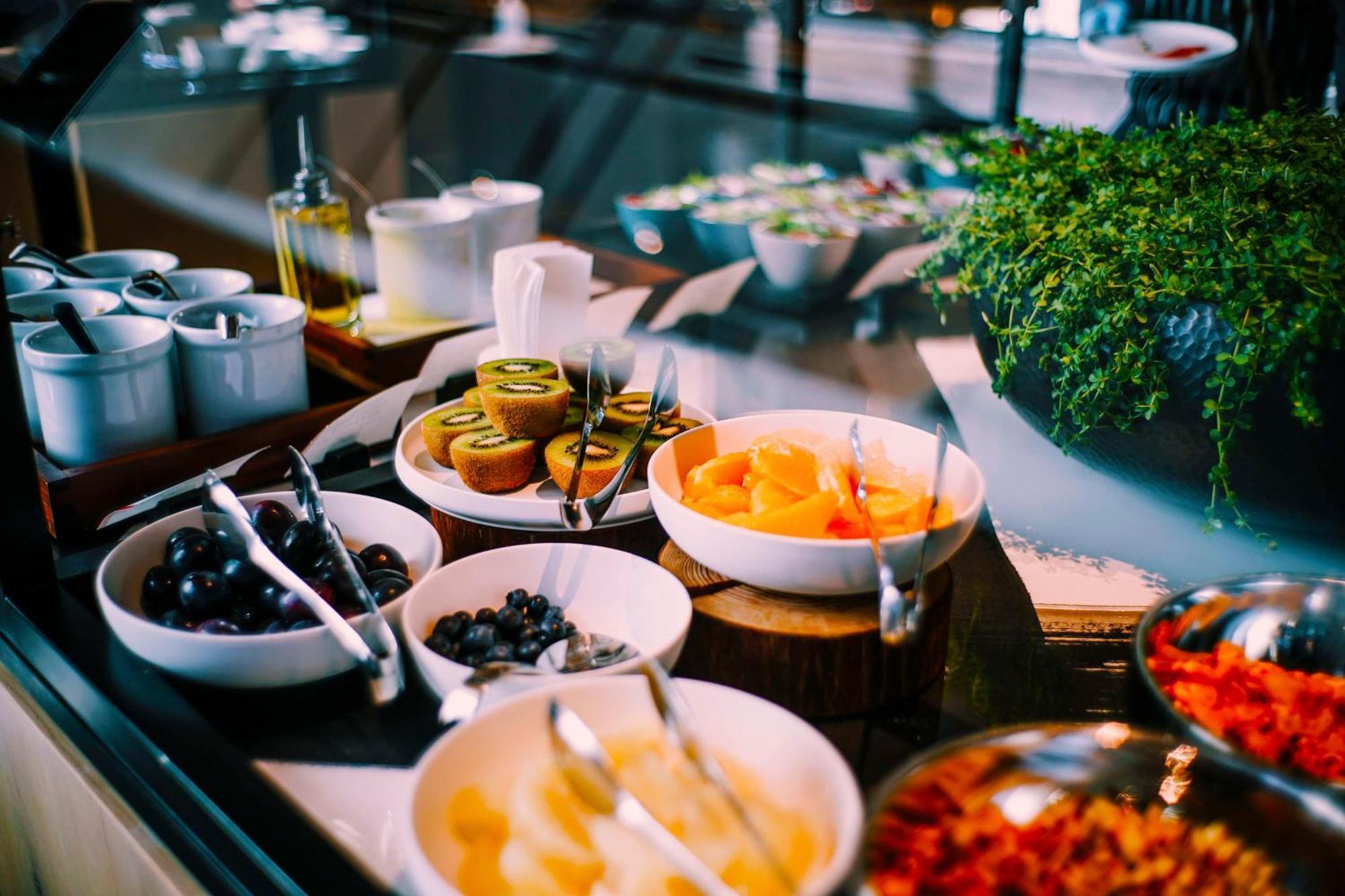 ไฮแอท เซ็นทริก คานาซาวะ Hotel คานาซาว่า ภายนอก รูปภาพ A buffet at a hotel